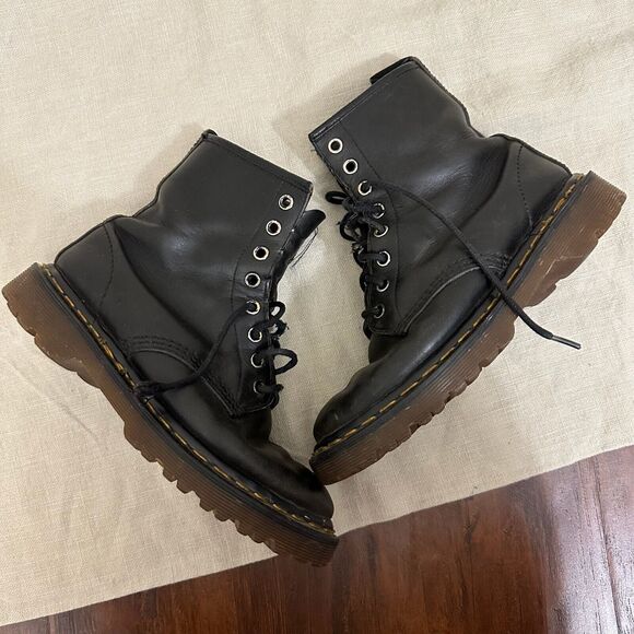 DR. MARTENS 1460 Pascal Smooth Leather Combat Boots in Black UK MADE Kids - Picture 7 of 13